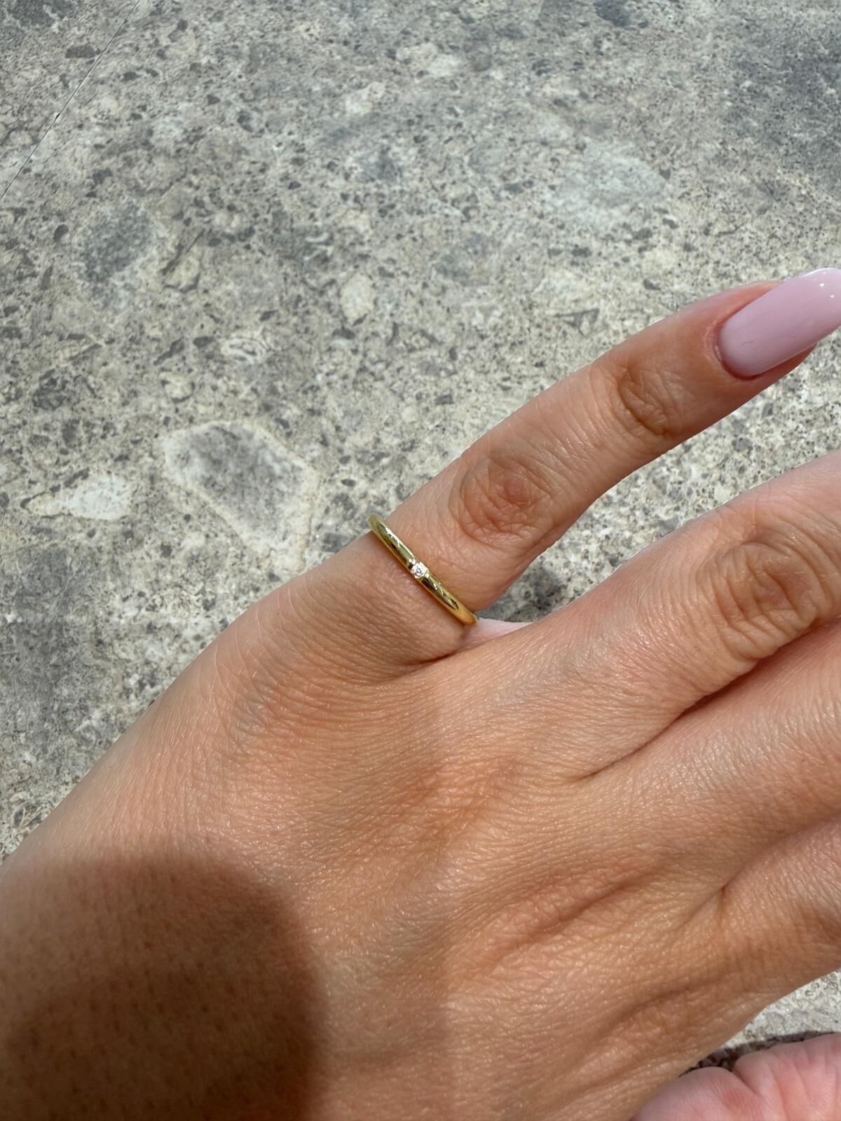 Minimal Glow Altın Renkli Yüzük