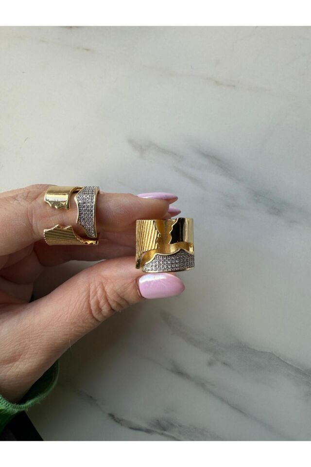 Aura Gold Taşlı Modern Yüzük