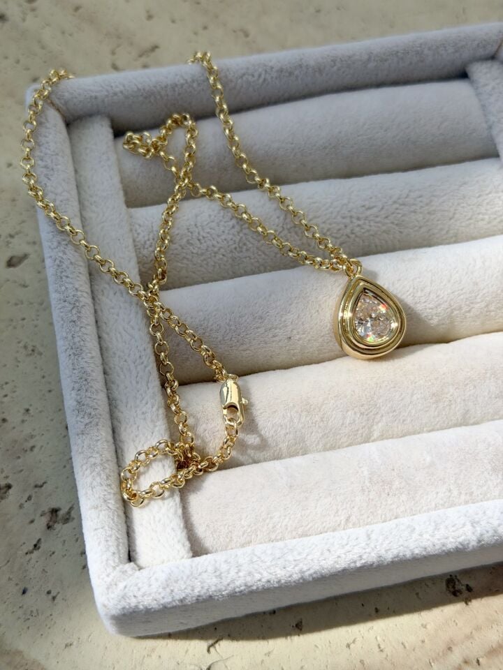 Eclat Damla Taşlı Gold Kolye